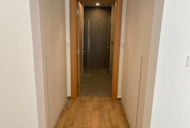 987072 - Property Image 3