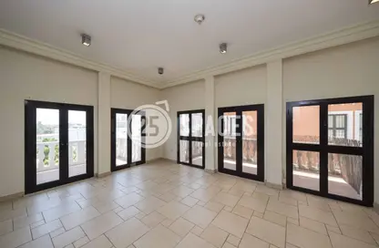 Apartment - 3 Bedrooms - 4 Bathrooms for sale in Carnaval - Qanat Quartier - The Pearl Island - Doha