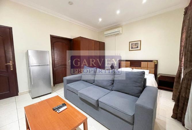 973392 - Property Image 3