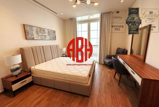 983235 - Property Image 2