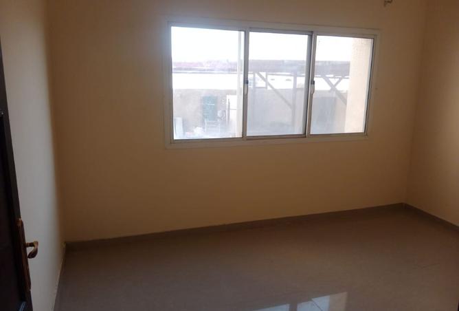 927646 - Property Image 2