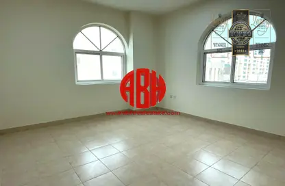 Apartment - 3 Bedrooms - 2 Bathrooms for rent in RASTEC 35 - Doha Al Jadeed - Doha