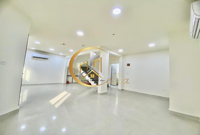 851849 - Property Image 2