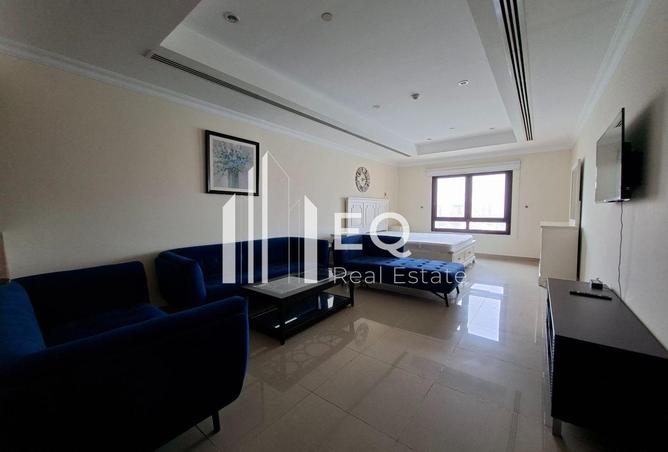 982817 - Property Main Image