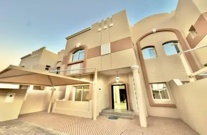 Compound - 5 Bedrooms - 4 Bathrooms for rent in Ain Khaled Villas - Ain Khaled - Doha