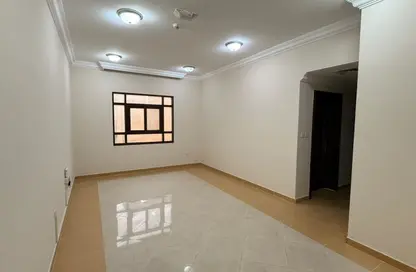 Apartment - 2 Bedrooms - 2 Bathrooms for rent in Al Mansoura - Al Mansoura - Doha