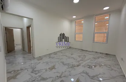 Apartment - 2 Bedrooms - 3 Bathrooms for rent in Salwa Road - Al Aziziyah - Doha