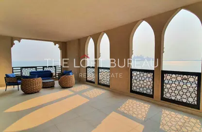 شقة - 2 غرف نوم - 3 حمامات للايجار في البلاج الأوسط - البلاج - جزيرة اللؤلؤة - الدوحة