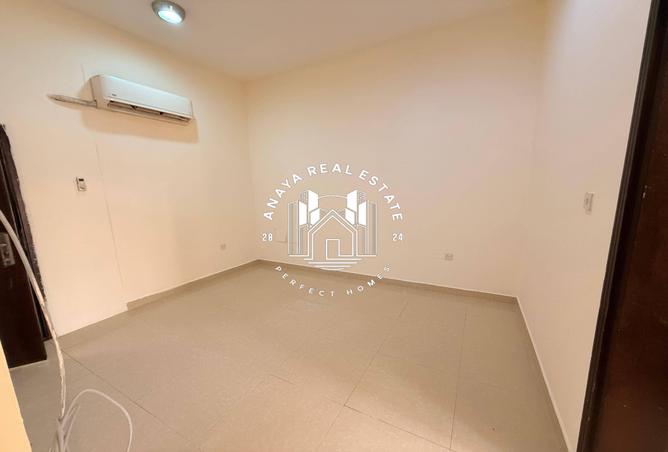 966585 - Property Image 2