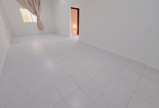 964859 - Property Image 2