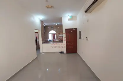 Apartment - 1 Bedroom - 1 Bathroom for rent in Umm Ghwailina Comm - Umm Ghuwalina - Umm Ghuwailina - Doha