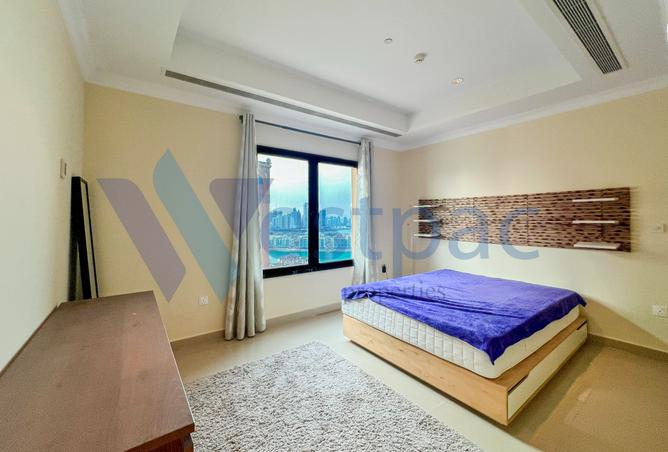 820249 - Property Image 2