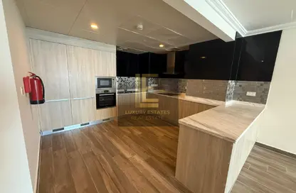 Apartment - 1 Bedroom - 2 Bathrooms for rent in Viva West - Viva Bahriyah - The Pearl Island - Doha