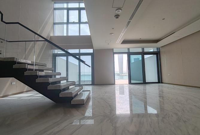 988333 - Property Image 2