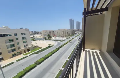 Apartment - 3 Bedrooms - 4 Bathrooms for rent in Piazza 2 - La Piazza - Fox Hills - Lusail