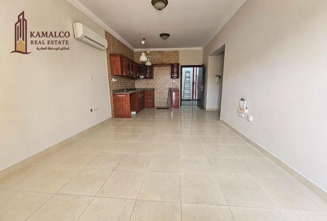 931580 - Property Image 2
