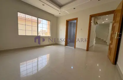 مجمع سكني - 4 غرف نوم - 4 حمامات للايجار في شارع الوعب - الوعب - الدوحة