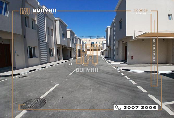 فيلا - 7 غرف نوم - 8 حمامات للايجار في Hazm Al Markhiya - الدوحة