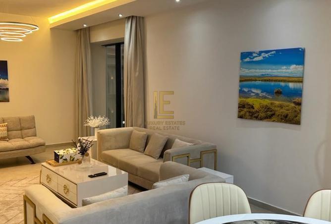 860823 - Property Image 3