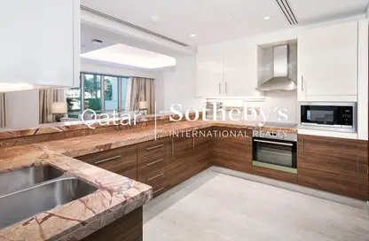 تاون هاوس - 2 غرف نوم - 3 حمامات للبيع في The St. Regis Marsa Arabia Island - Marsa Arabia - جزيرة اللؤلؤة - الدوحة