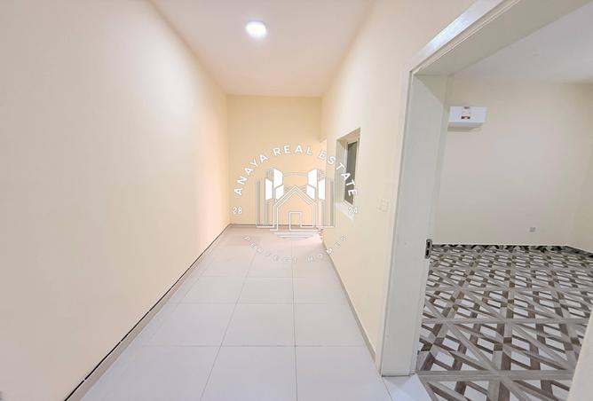 966650 - Property Image 3