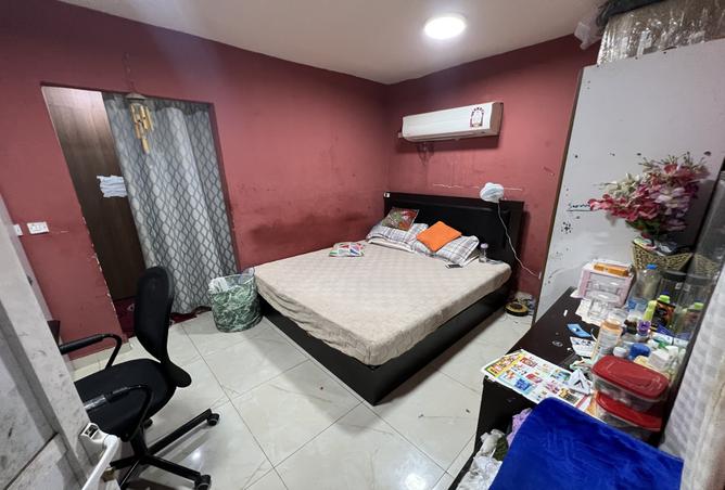 950422 - Property Image 2