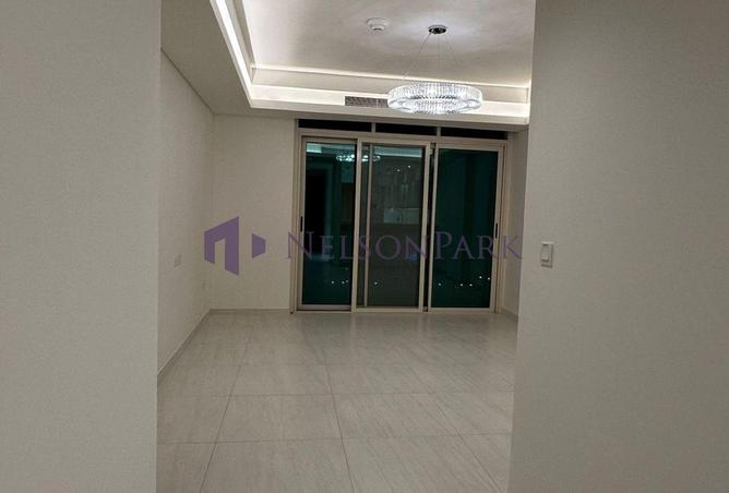 944068 - Property Image 2