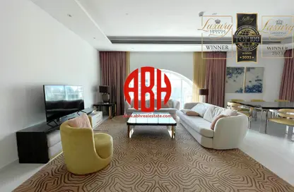 Penthouse - 3 Bedrooms - 4 Bathrooms for rent in Floresta Gardens - Floresta Gardens - The Pearl Island - Doha