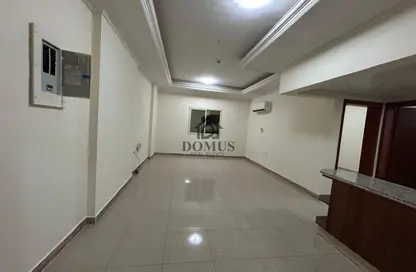 Apartment - 1 Bedroom - 1 Bathroom for rent in Ibn Asakir Street - Najma - Doha