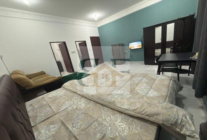 1003492 - Property Image 2