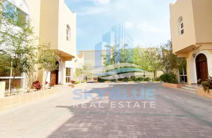 Villa - 4 Bedrooms - 4 Bathrooms for rent in Old Airport Road - Old Airport Road - Doha