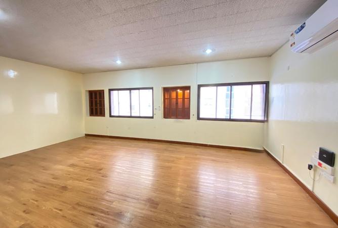 949208 - Property Image 2