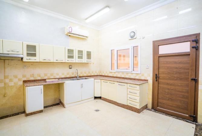 990713 - Property Image 2