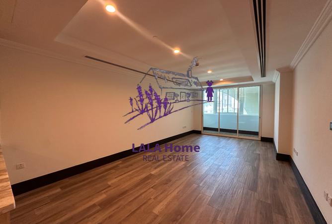 864222 - Property Image 3