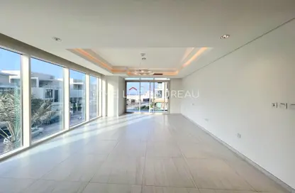 Apartment - 2 Bedrooms - 4 Bathrooms for sale in Gewan Island - The Pearl Island - Doha