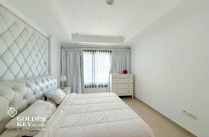 Apartment - 1 Bedroom - 2 Bathrooms for rent in West Porto Drive - Porto Arabia - The Pearl Island - Doha