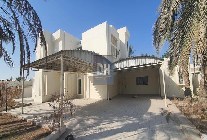 998545 - Property Image 2