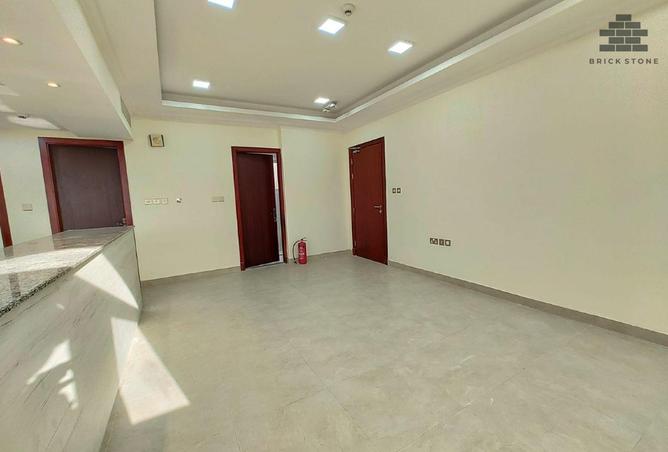 951634 - Property Image 3