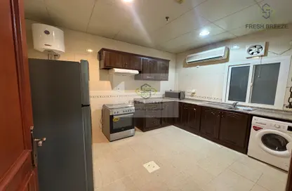 Apartment - 2 Bedrooms - 2 Bathrooms for rent in Al Sadd Road - Al Sadd - Doha