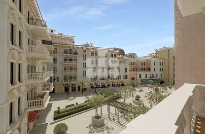 Apartment - 1 Bedroom - 2 Bathrooms for rent in Chateau - Qanat Quartier - The Pearl Island - Doha