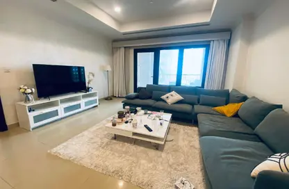 Apartment - 1 Bedroom - 2 Bathrooms for sale in East Porto Drive - Porto Arabia - The Pearl Island - Doha