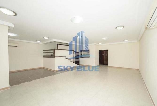 910211 - Property Main Image