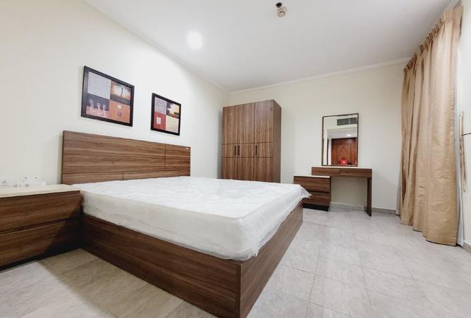 981796 - Property Image 2