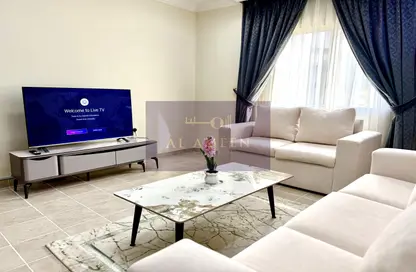 Apartment - 1 Bedroom - 1 Bathroom for rent in Old Salata - Salata - Doha