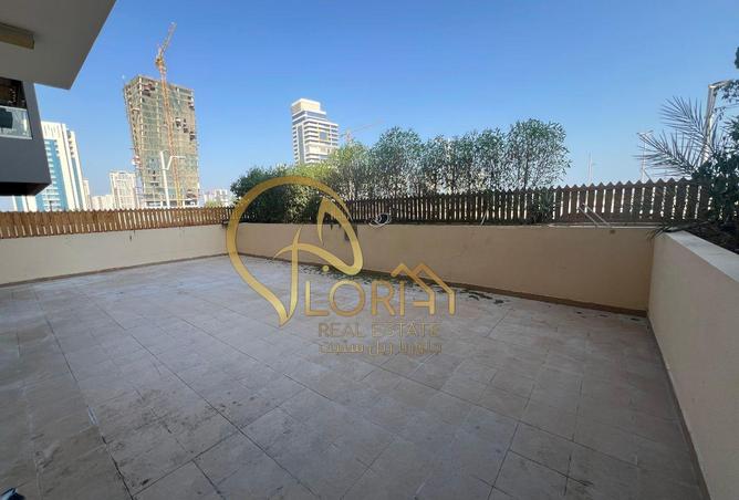 962819 - Property Image 2