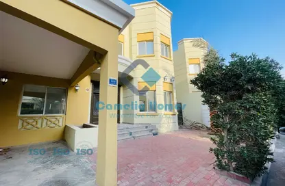 مجمع سكني - 4 غرف نوم - 4 حمامات للايجار في الغرافة - الغرافة - الدوحة