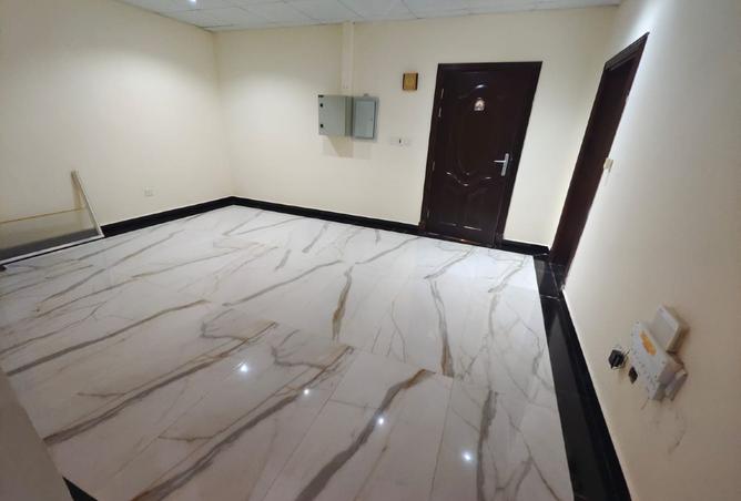 954668 - Property Main Image