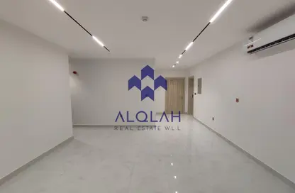 شقة - 2 غرف نوم - 3 حمامات للايجار في مدينة خليفة جنوب - مدينة خليفة - الدوحة