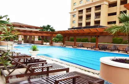 Apartment - 1 Bedroom - 2 Bathrooms for rent in Tower 29 - Porto Arabia - The Pearl Island - Doha