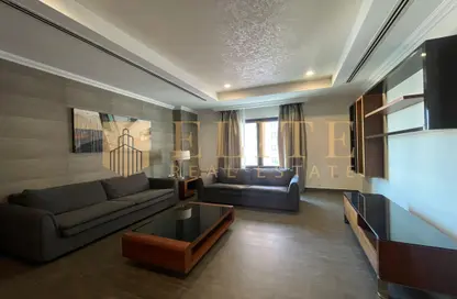 Apartment - 1 Bedroom - 2 Bathrooms for rent in Porto Arabia Townhouses - Porto Arabia - The Pearl Island - Doha